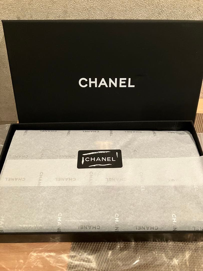 CHANEL ブラックベルベット財布ポーチ