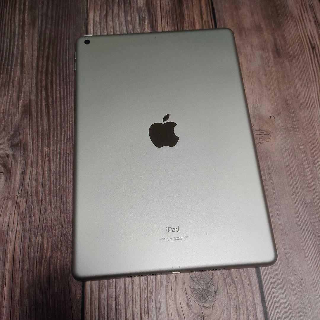 iPad 第9世代 64GB シルバー 美品