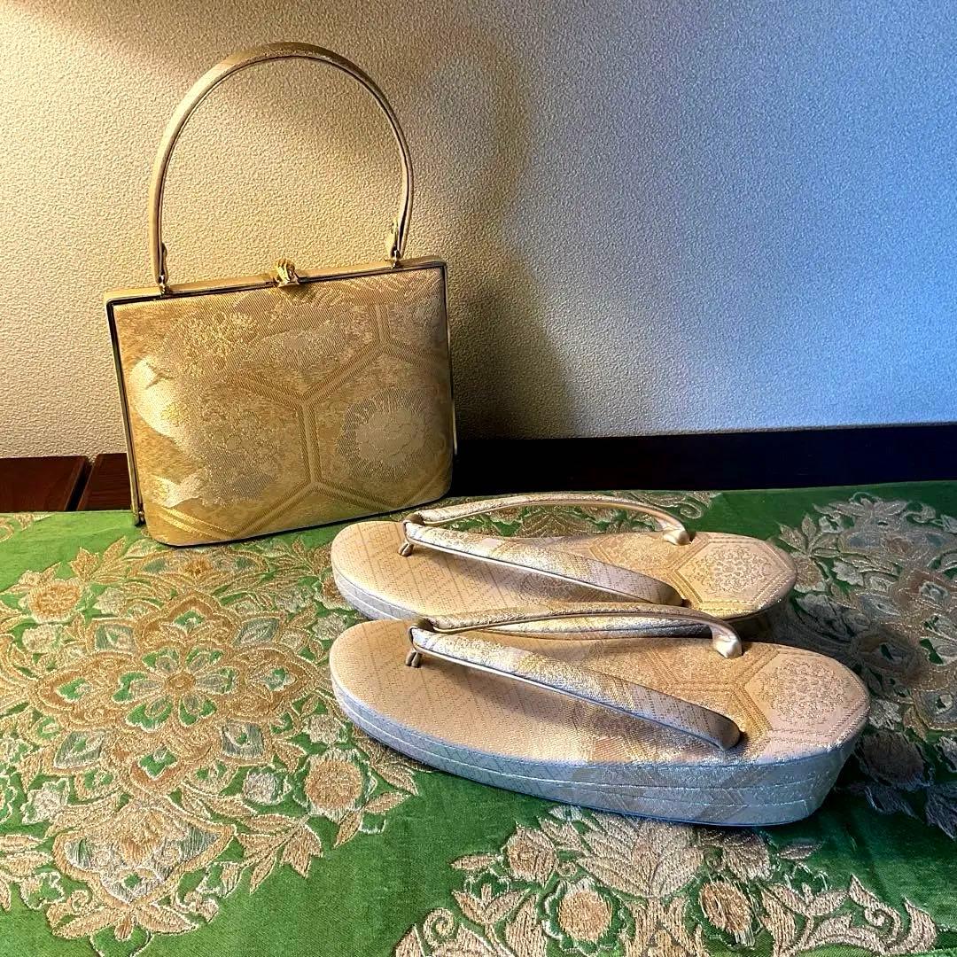 最高級　豪華で気品有る　佐賀錦の　　草履　バッグセット