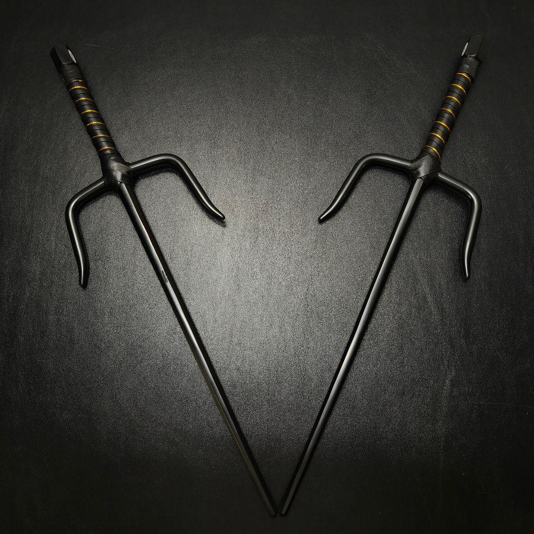 み*屋様 武具　十手　48CM　2本セット　黒メッキ　釵　琉球古武術　鉄製　古武