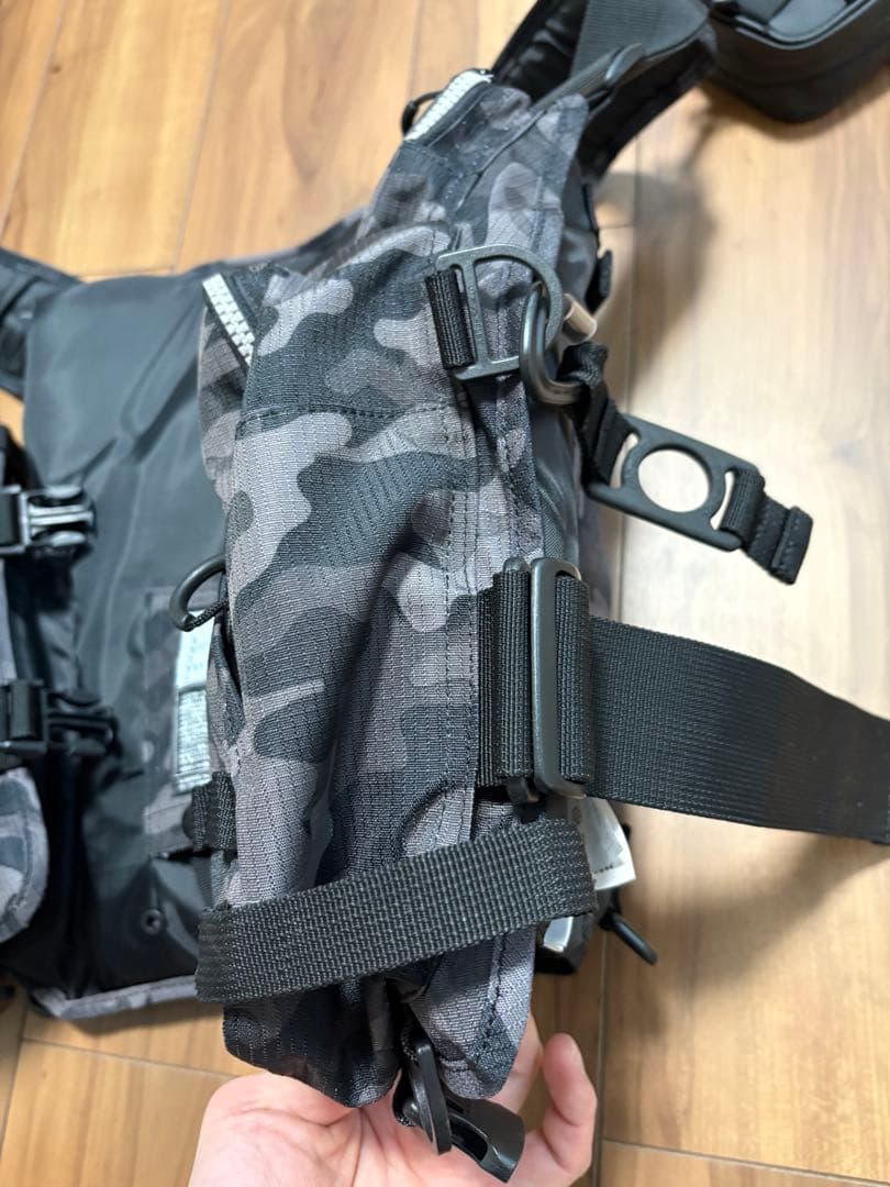 DaiwaダイワフロートゲームベストDF6206 ブラックカモ