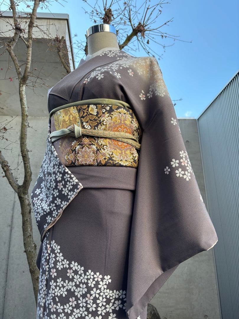 上質訪問着　桜柄　グレージュ