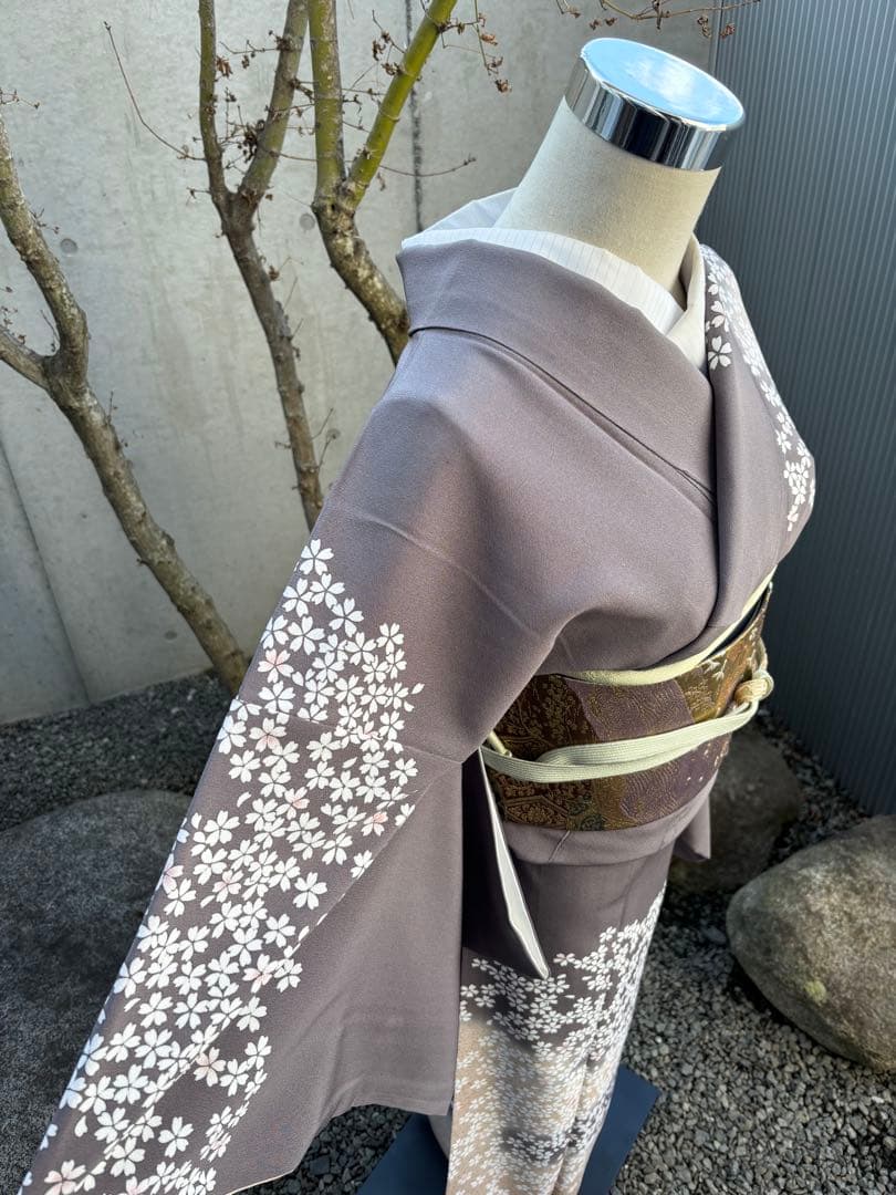 上質訪問着　桜柄　グレージュ