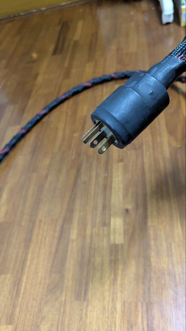電源ケーブル　1.5M POWER CABLE 高音質