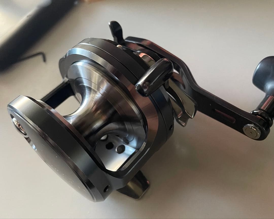 リール OCEA JIGGER F CUSTOM 2000NRHG