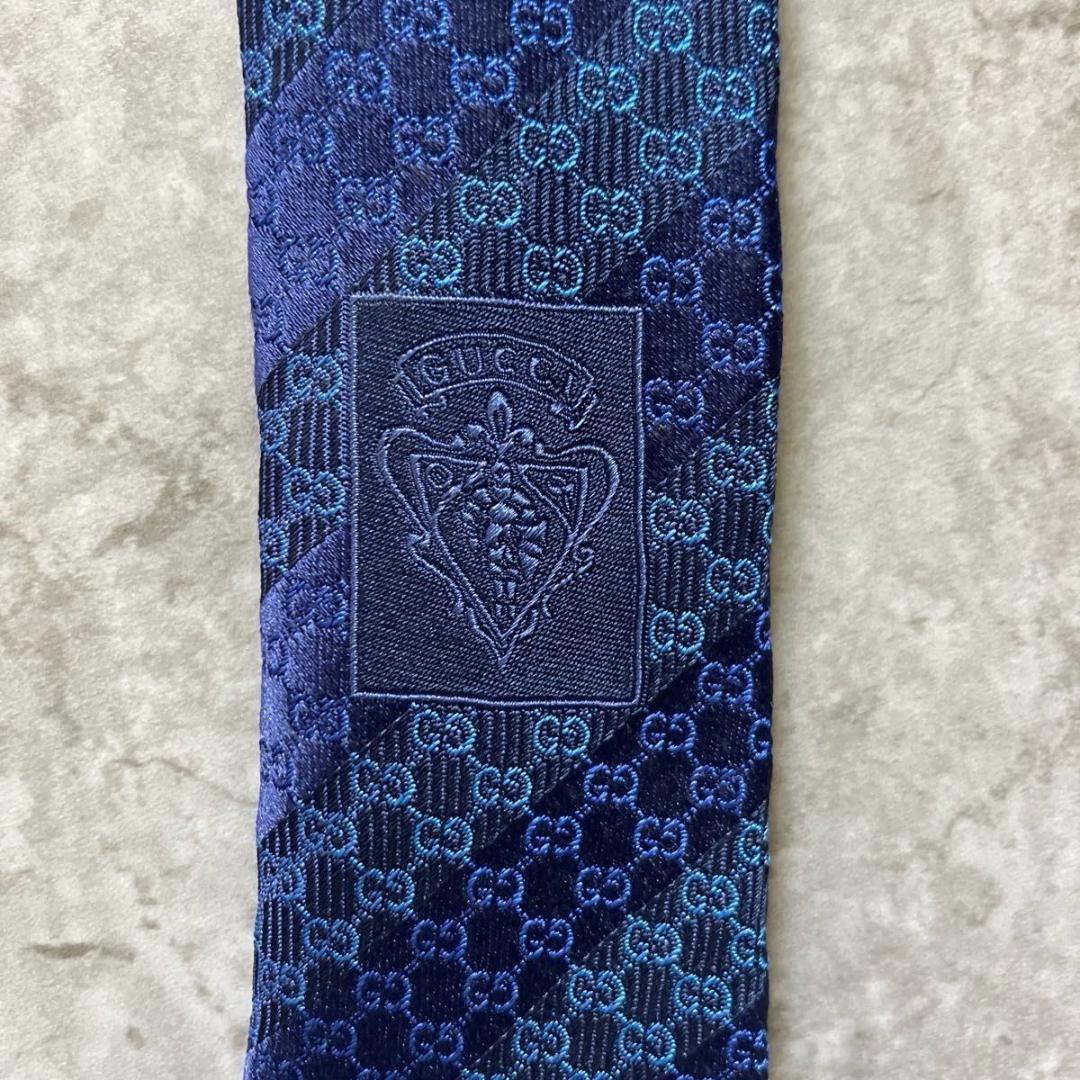GUCCI グッチ ネクタイ GG柄 インターロッキング ネイビー ストライプ調