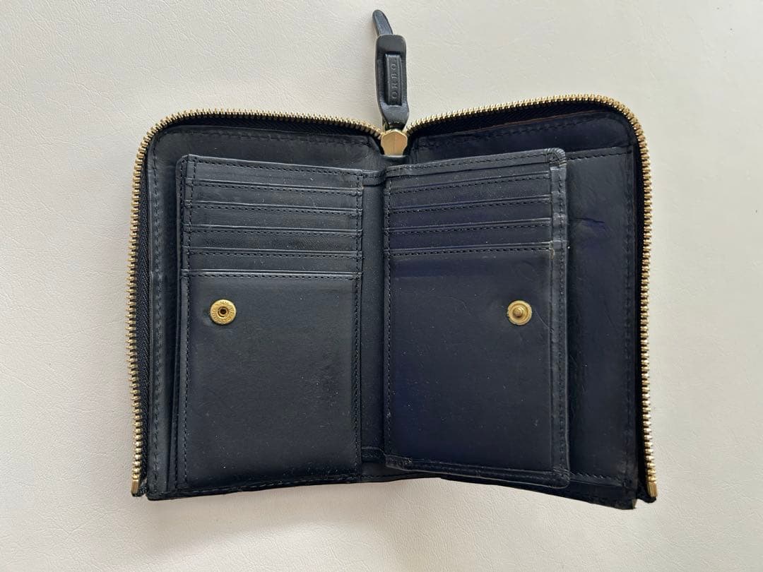 CORBOコルボ レザー 二つ折り財布 黒 チャック付き