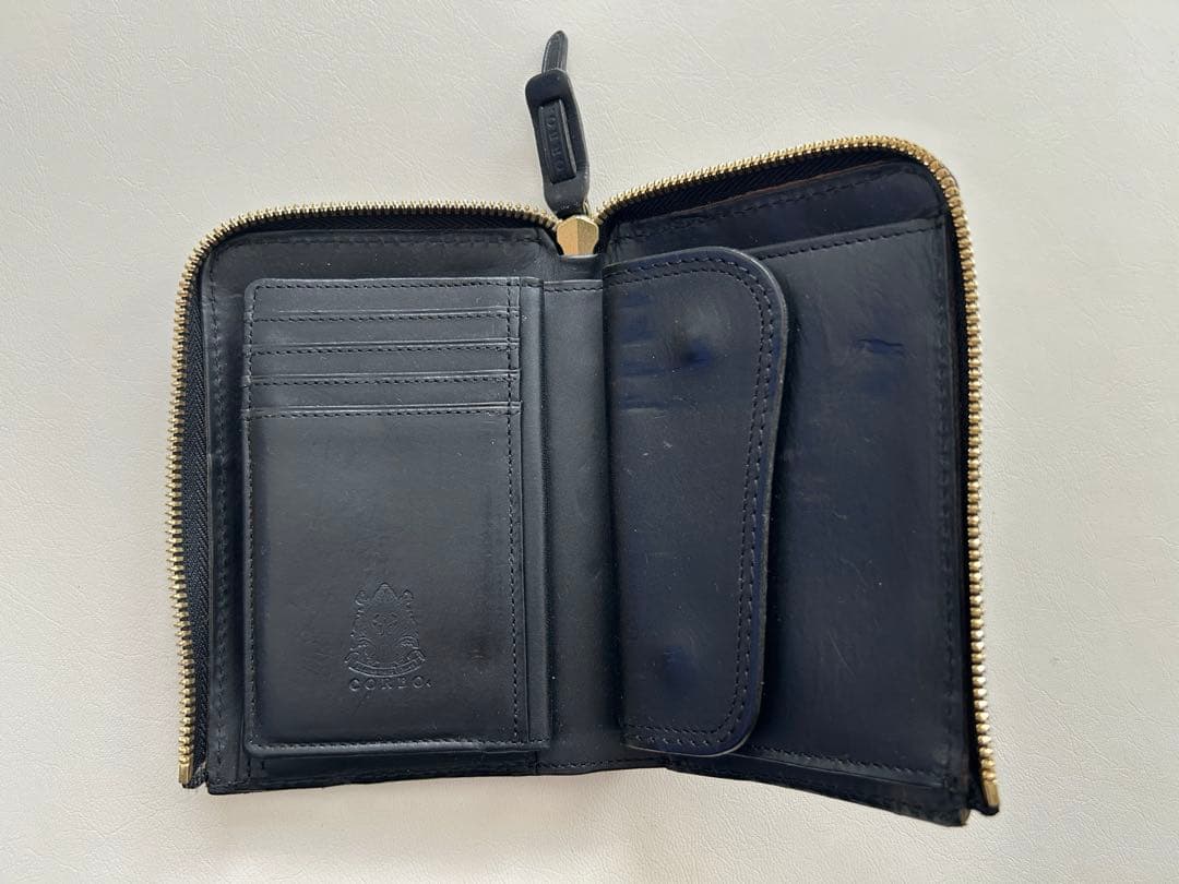 CORBOコルボ レザー 二つ折り財布 黒 チャック付き