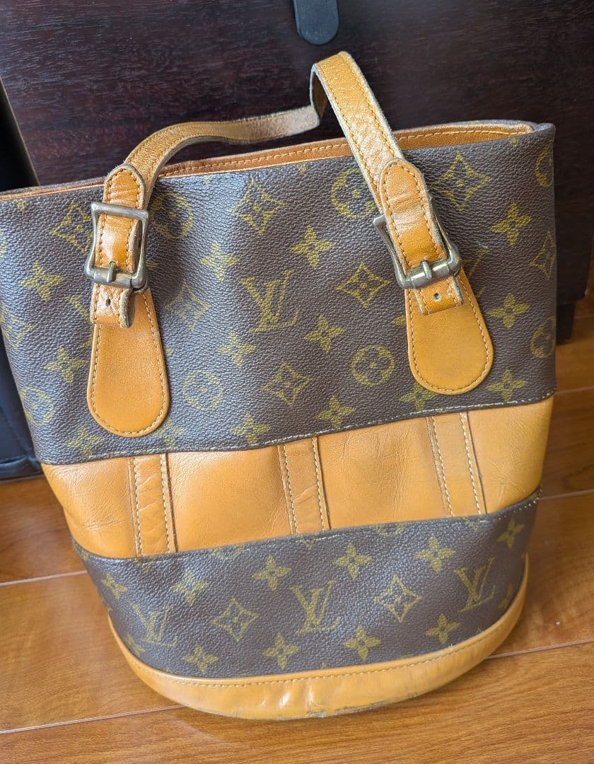 LOUIS VUITTON　ルイヴィトン　USA限定　バケツ型トートバッグ