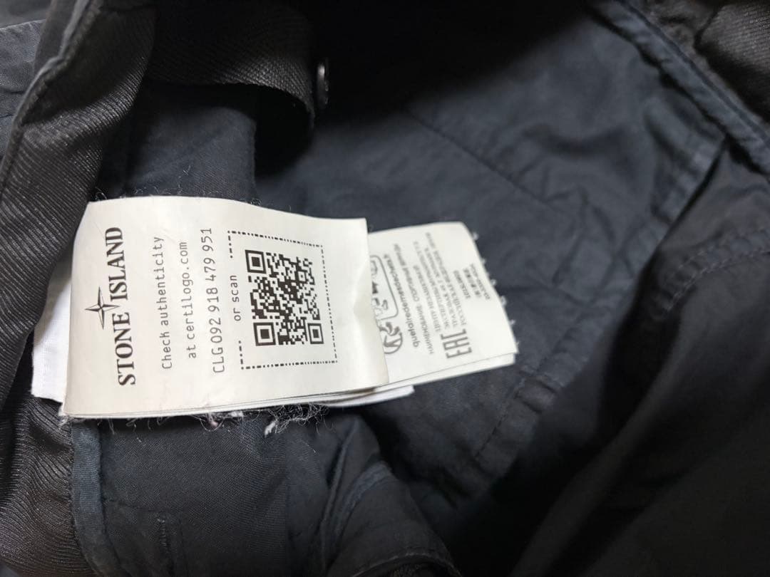 ストーンアイランド 黒 カーゴショートパンツ