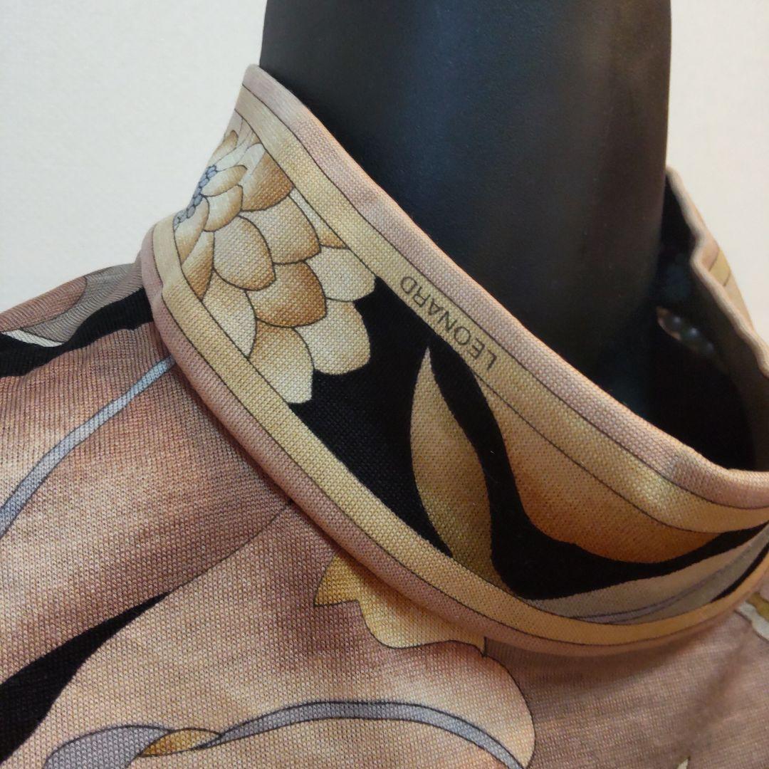 ♥️値下げしました♥️レオナール後ろファスナー付きカットソーロゴ入り