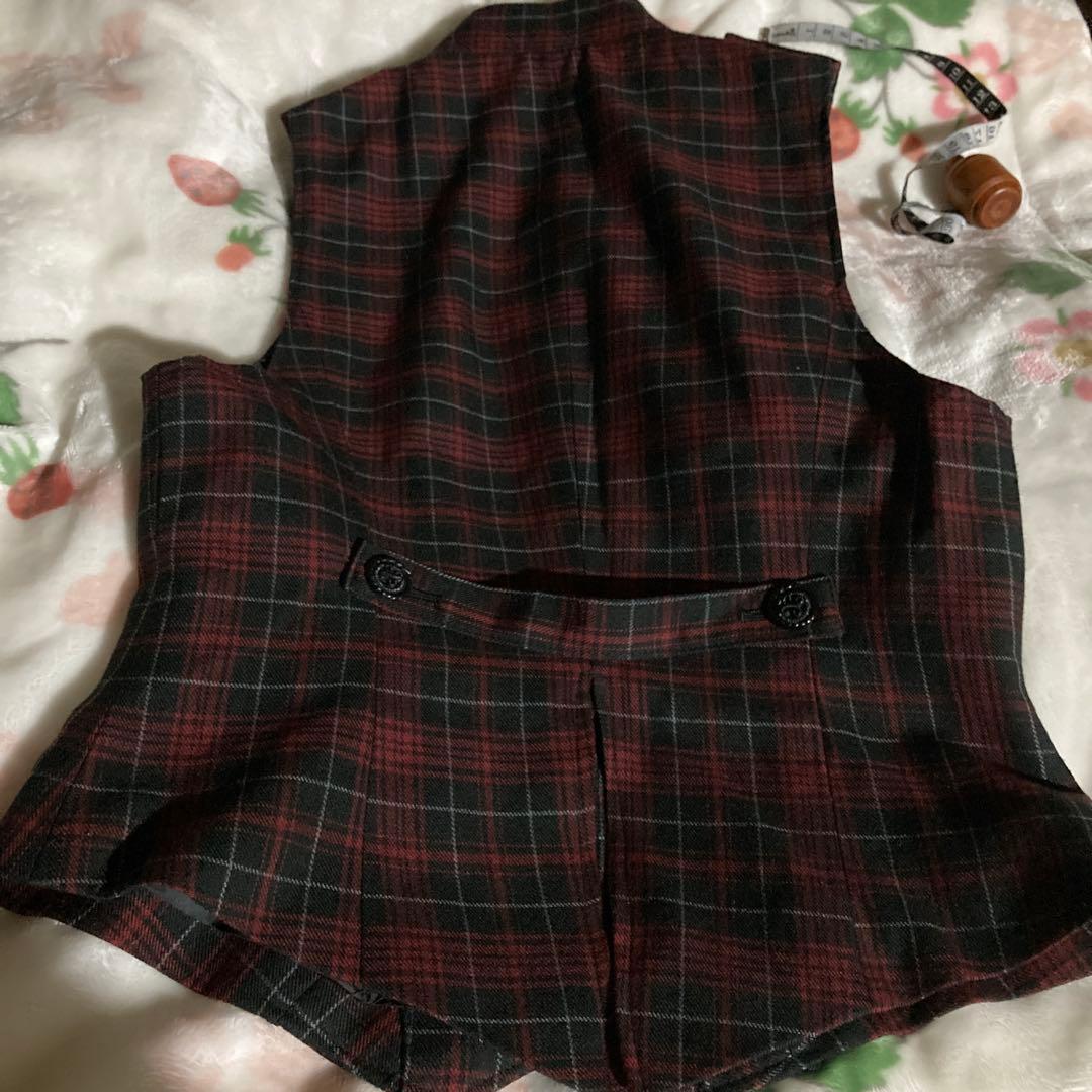 MIHO MATSDA赤と黒のチェック柄ダブルブレストベスト