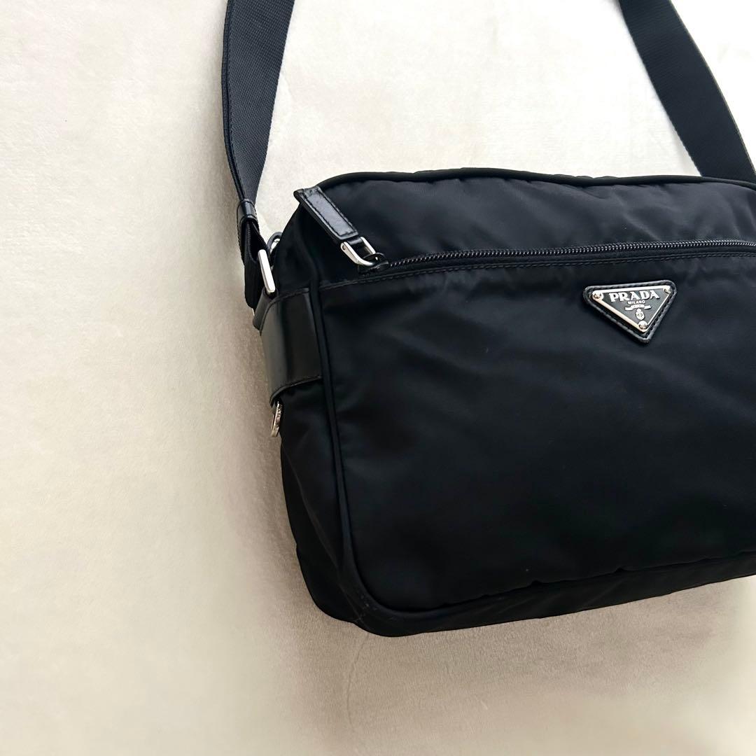 PRADA プラダ ショルダーバッグ 斜めがけ テスート 三角ロゴ 黒