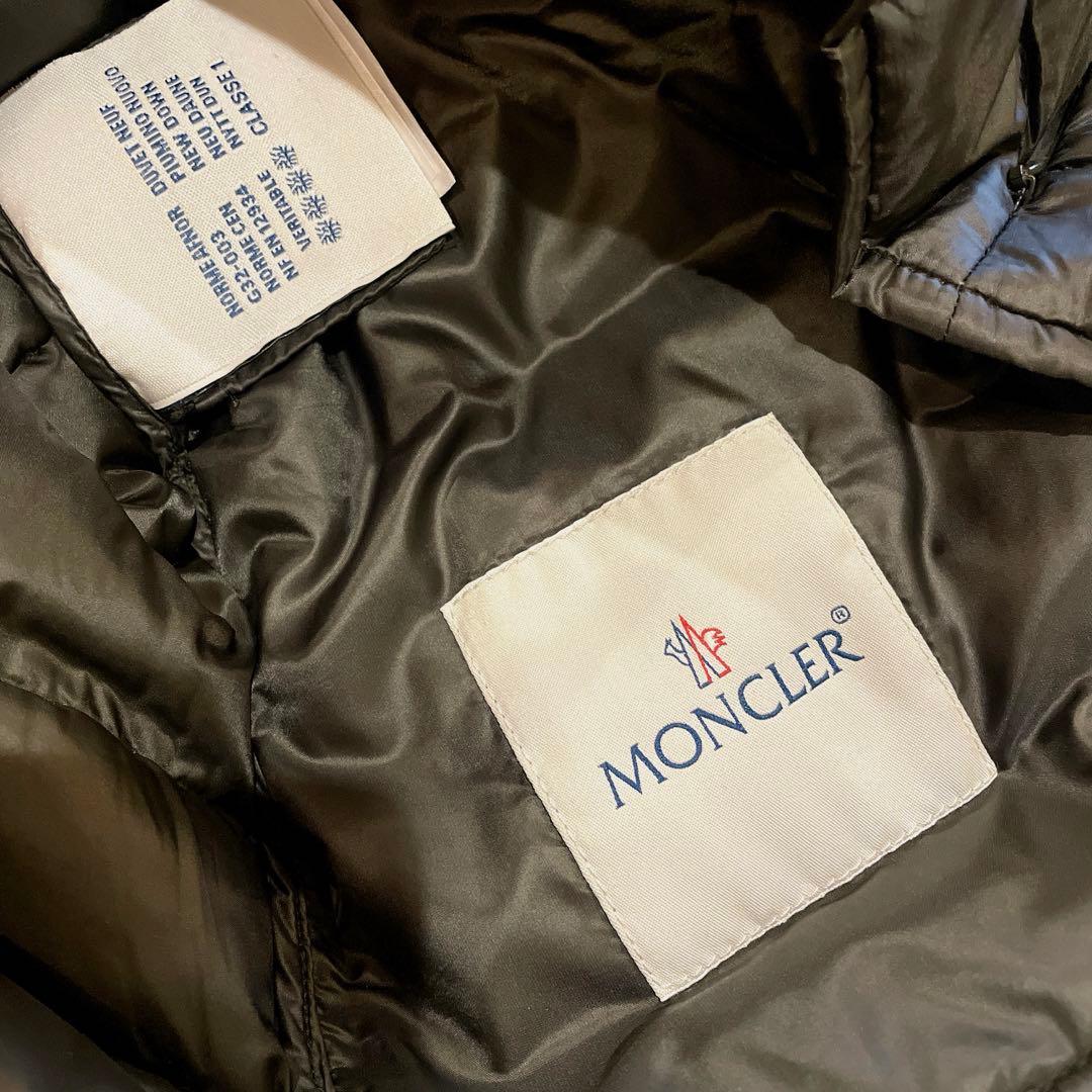 MONCLERモンクレールダウンベスト