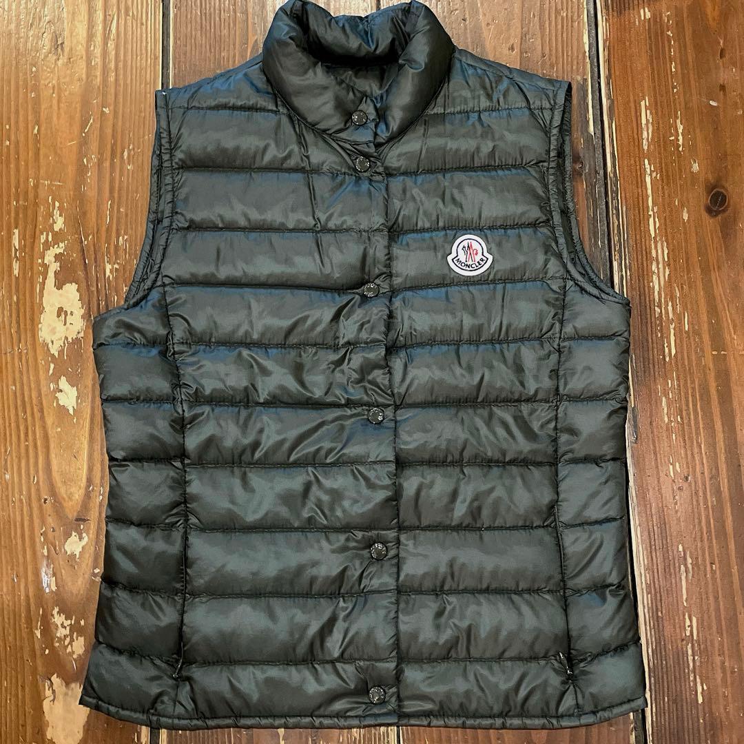 MONCLERモンクレールダウンベスト