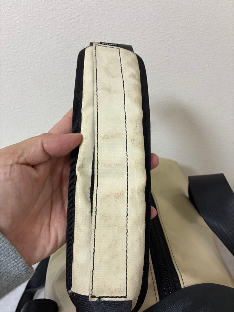 フライターグ LOIS F45 ボストン　ショルダー　ホワイト系