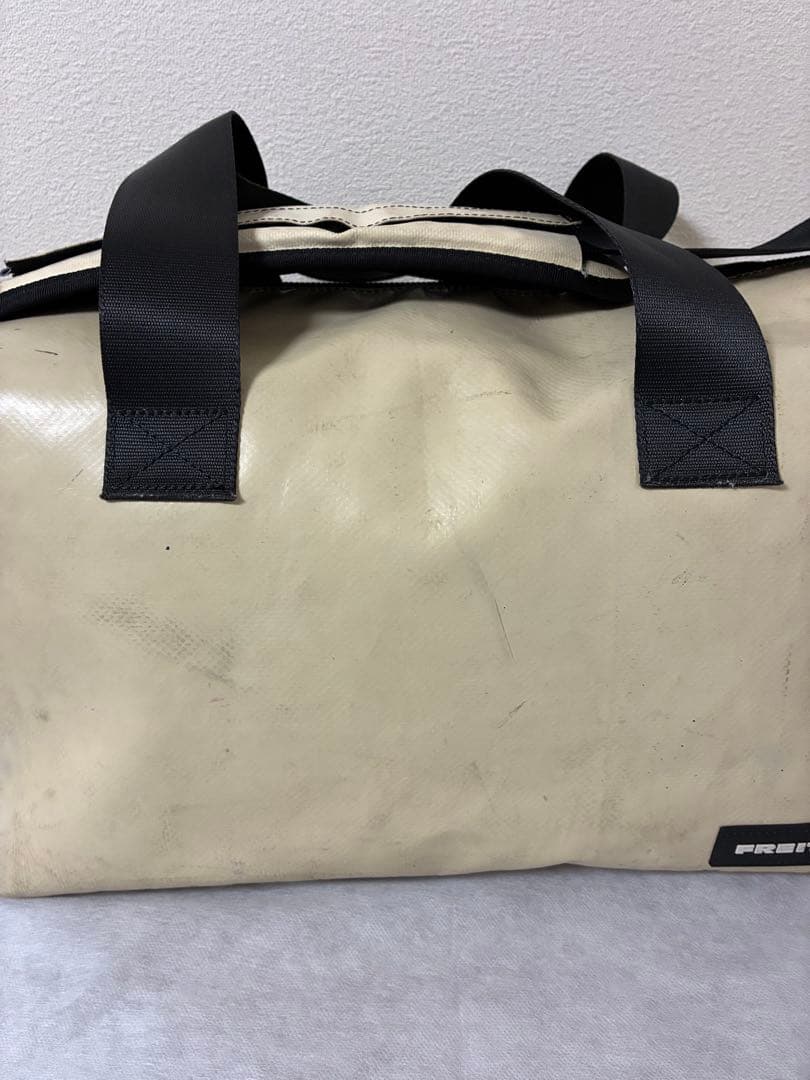 フライターグ LOIS F45 ボストン　ショルダー　ホワイト系