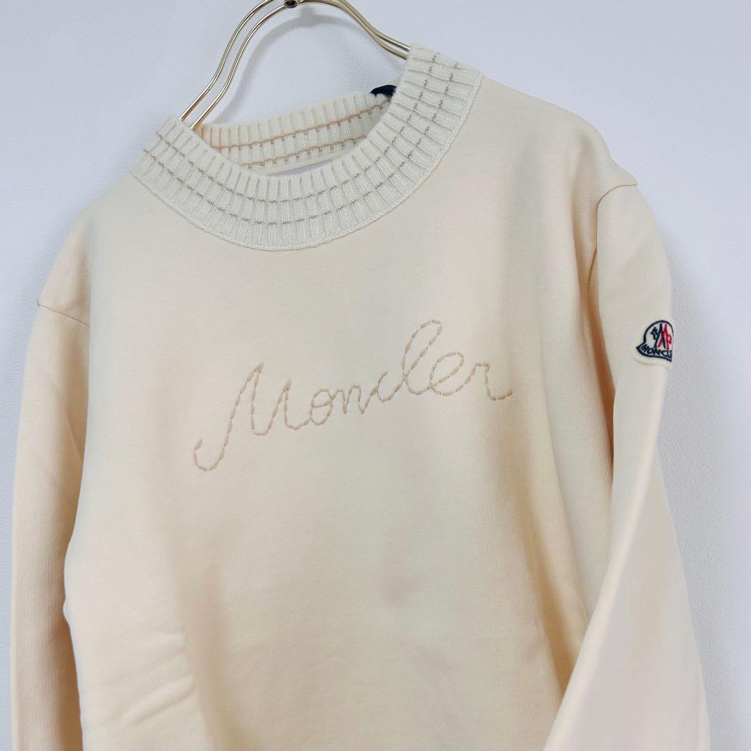 Moncler クリーム色 トレーナー 新品タグ付き