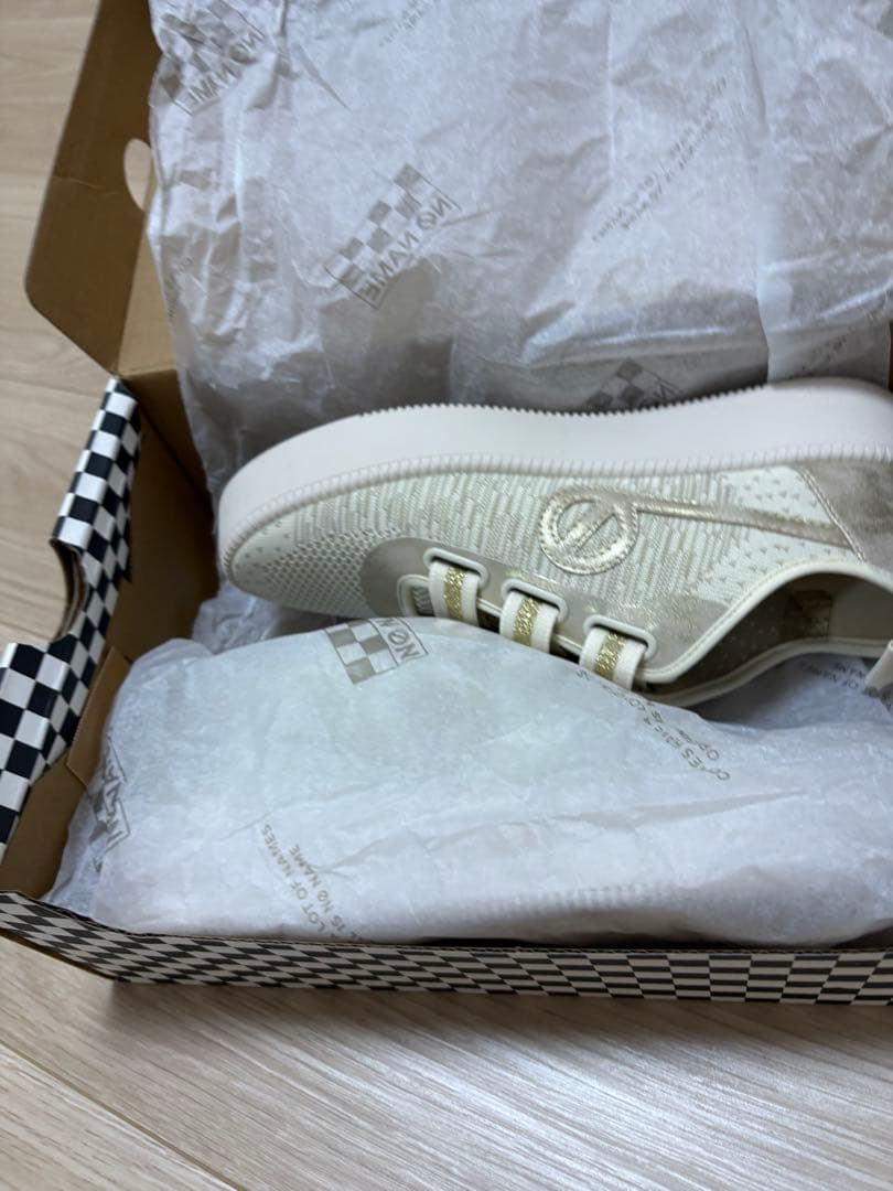 NO NAME アイボリースニーカー