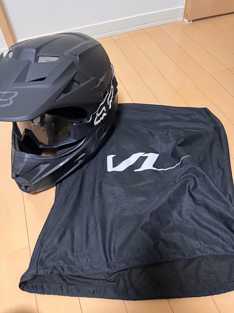 Fox オフロードヘルメット マットブラック ゴーグル付き