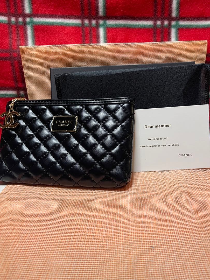 CHANELノベルティキルティングポーチ