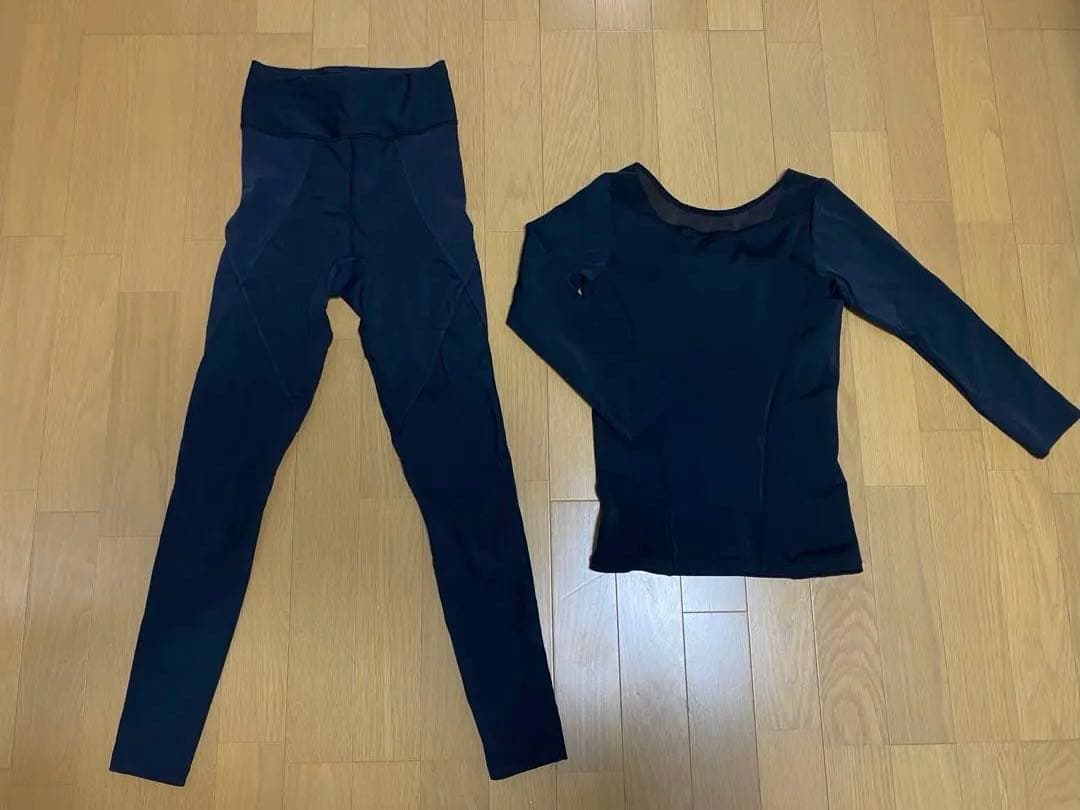 LAVA/リントスル　ピラティスウェア　上下セット