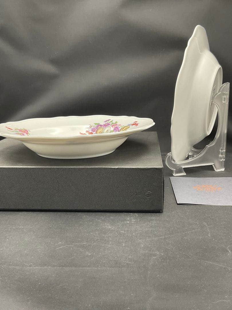 リチャードジノリ　サックスフラワー