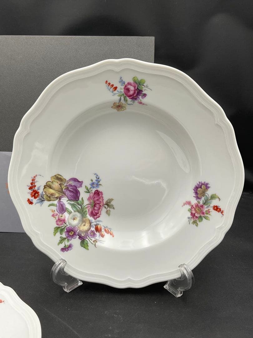 リチャードジノリ　サックスフラワー