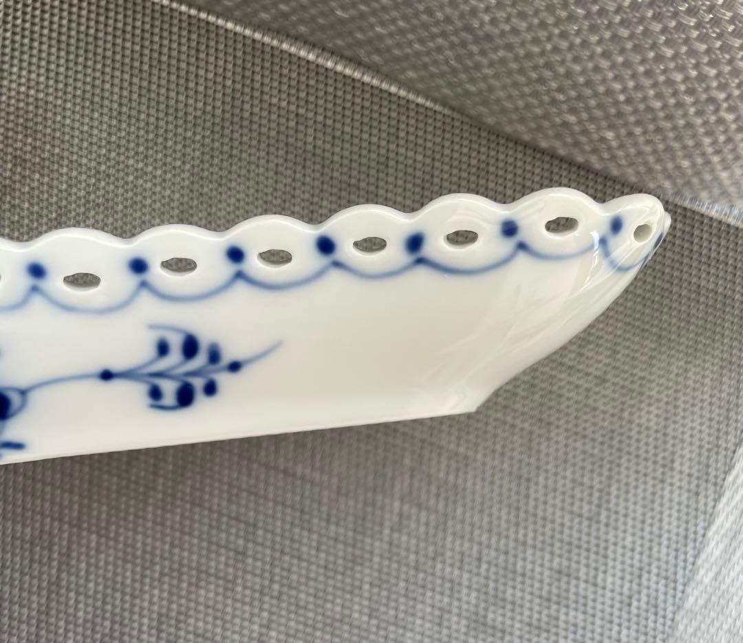 ブルーフルーテッド フルレース クレセントディッシュ 22cm ①