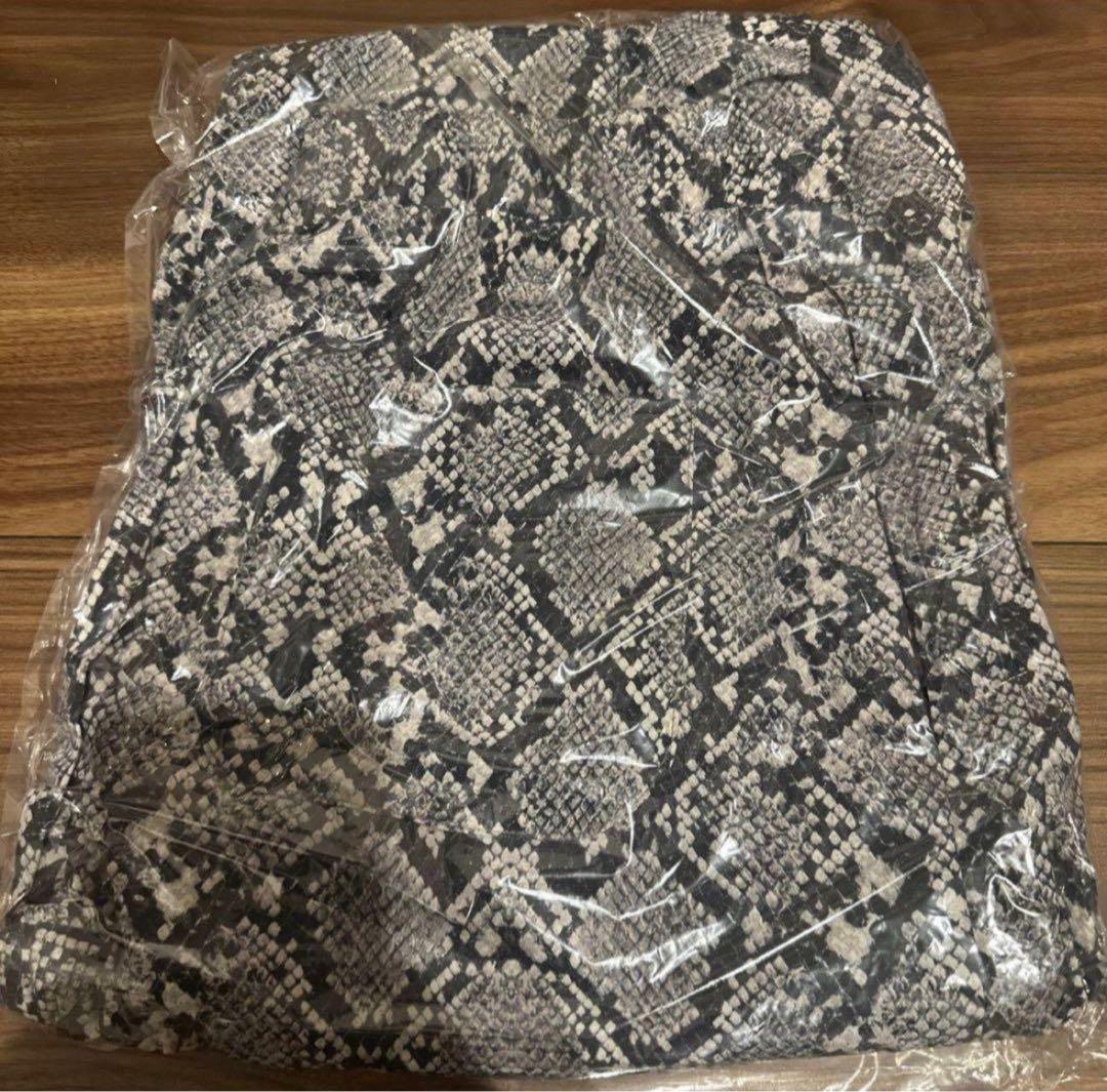 パンツ Snake Print Nylon Open Hem Pants