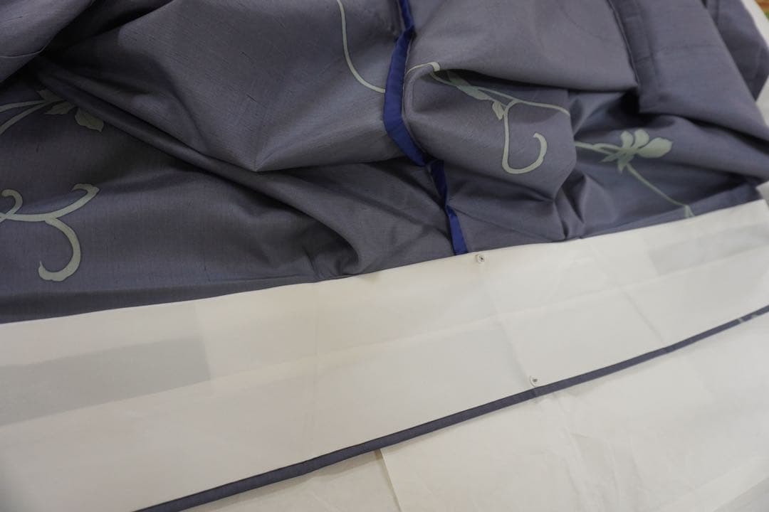 断*す様 ろうけつ染め付下げ（単衣仕立て）