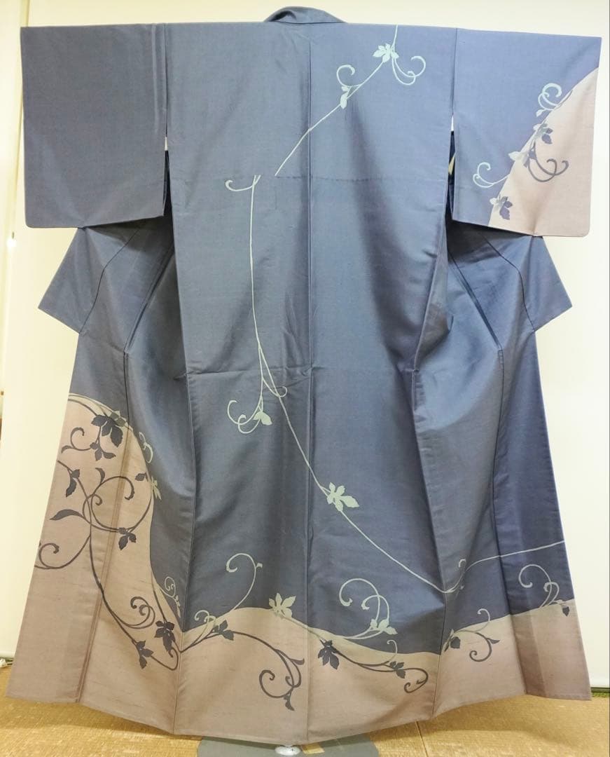 断*す様 ろうけつ染め付下げ（単衣仕立て）