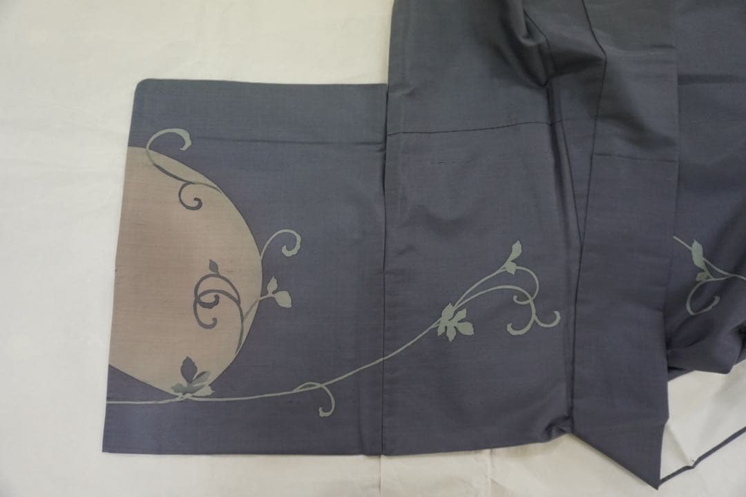 断*す様 ろうけつ染め付下げ（単衣仕立て）