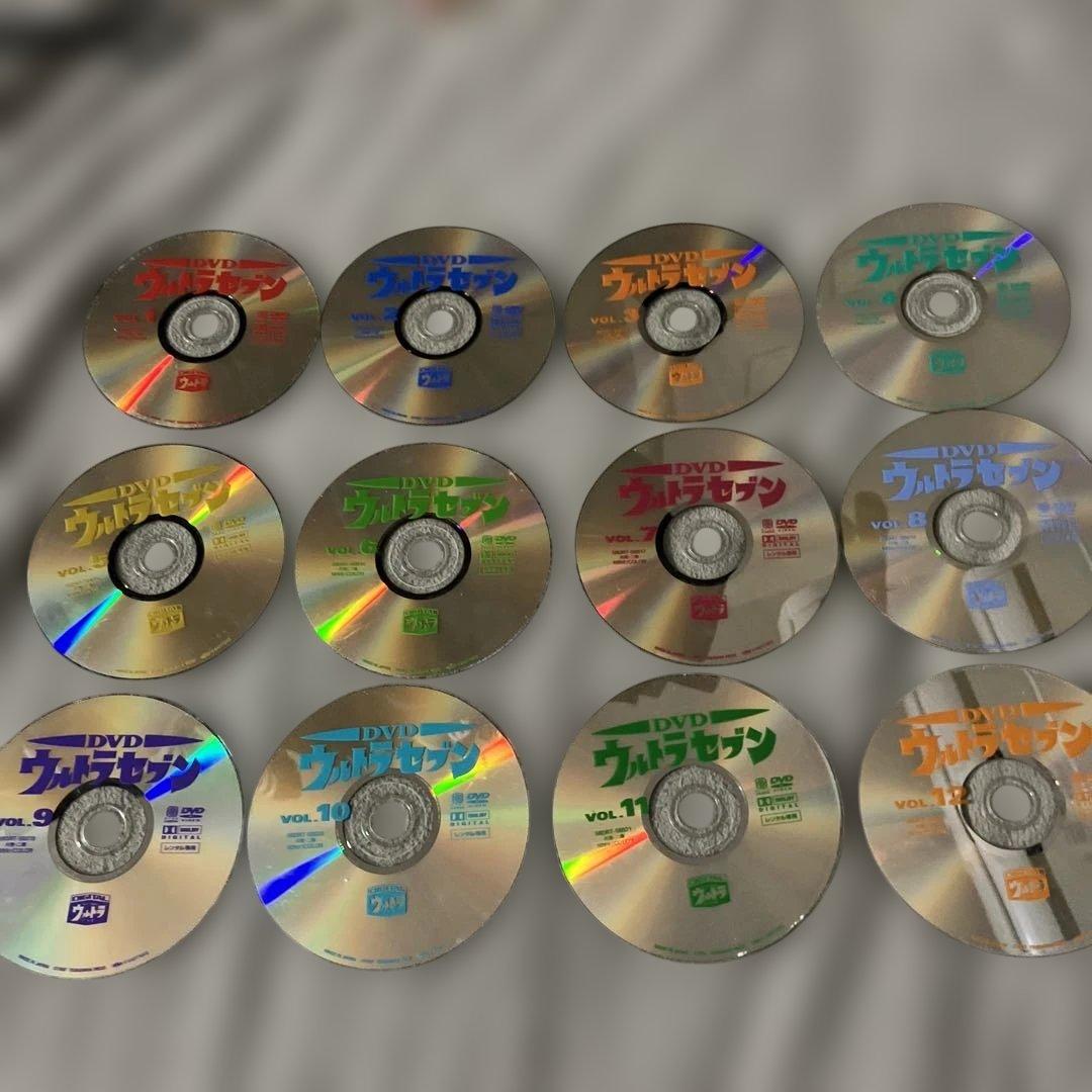 よ*し様 レンタル落ち！ウルトラマンセブン全巻！