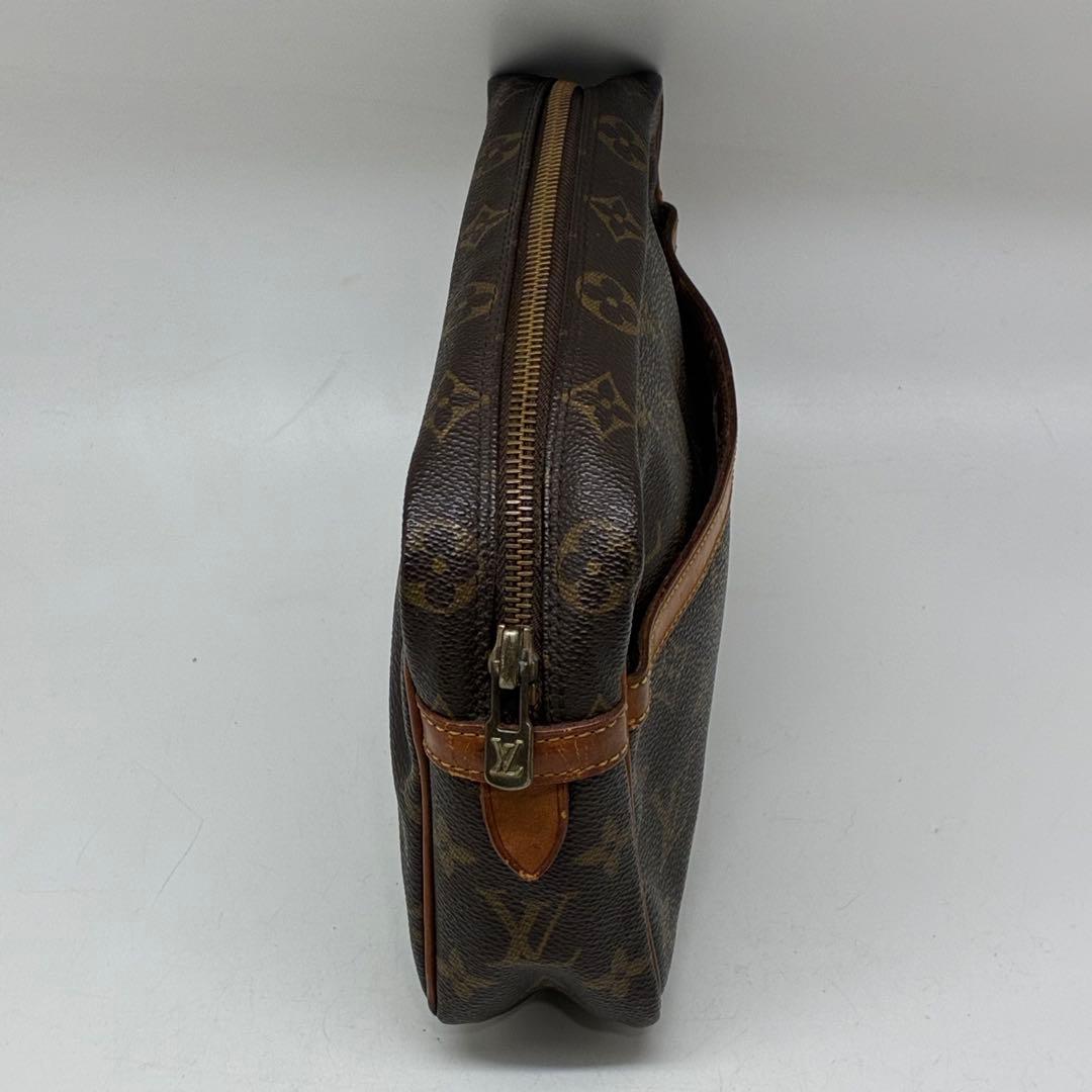 Louis Vuitton ルイヴィトン　クラッチバッグ　モノグラム　男女可