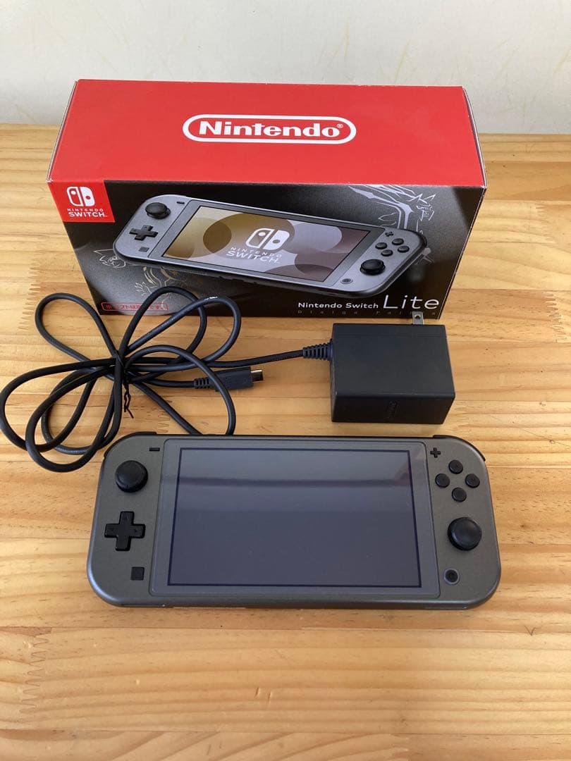 Nintendo switch lite ポケモン　ディアルガ　パルキア　限定