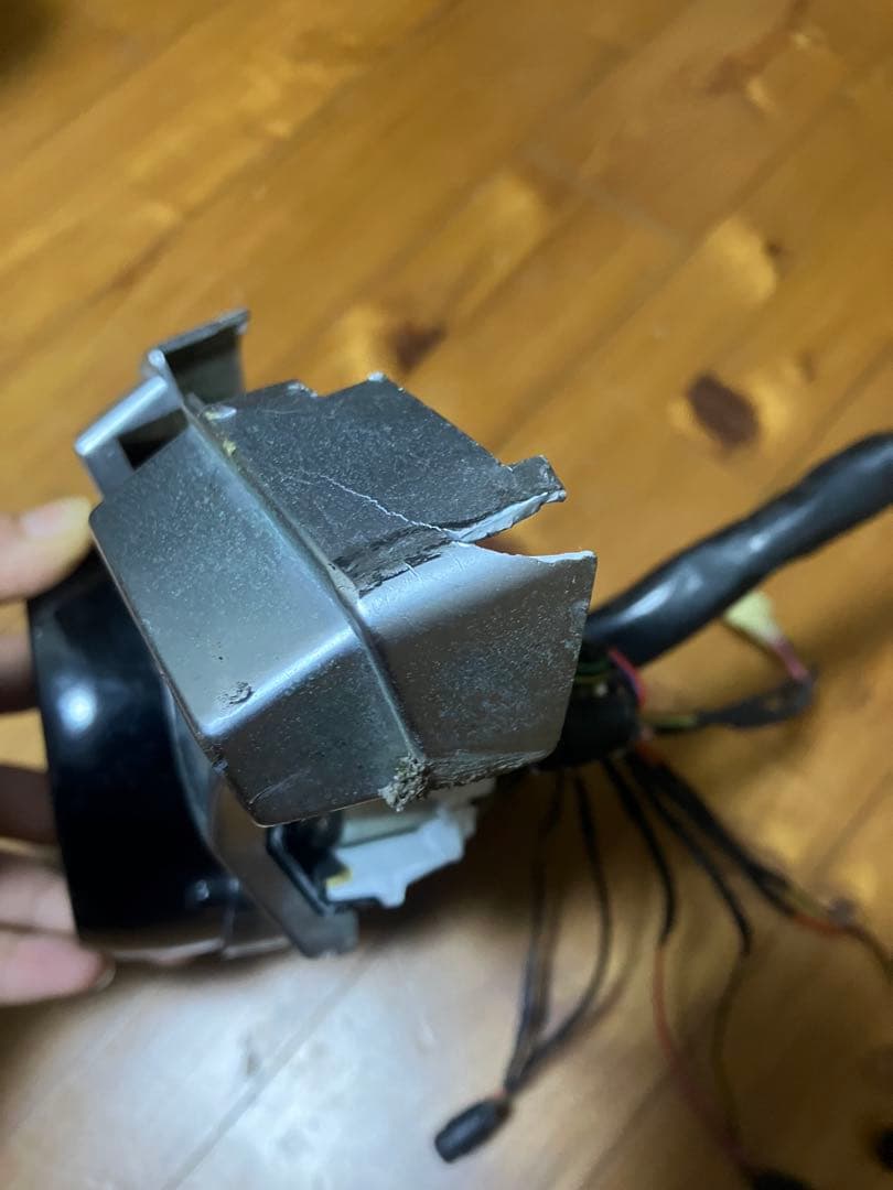 ゼファー1100 タコメーター 燃料計 部品取り 補修用