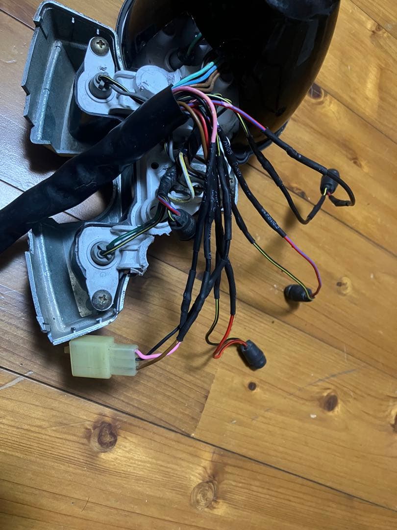 ゼファー1100 タコメーター 燃料計 部品取り 補修用