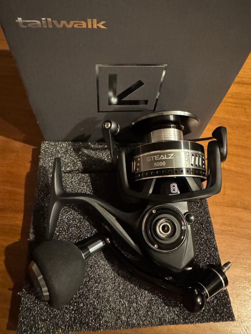 リール tailwalk STEALZ 8000