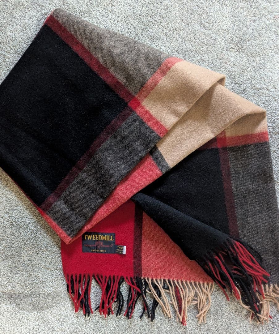 未使用　Tweed Mill イギリス製　　大判ストール