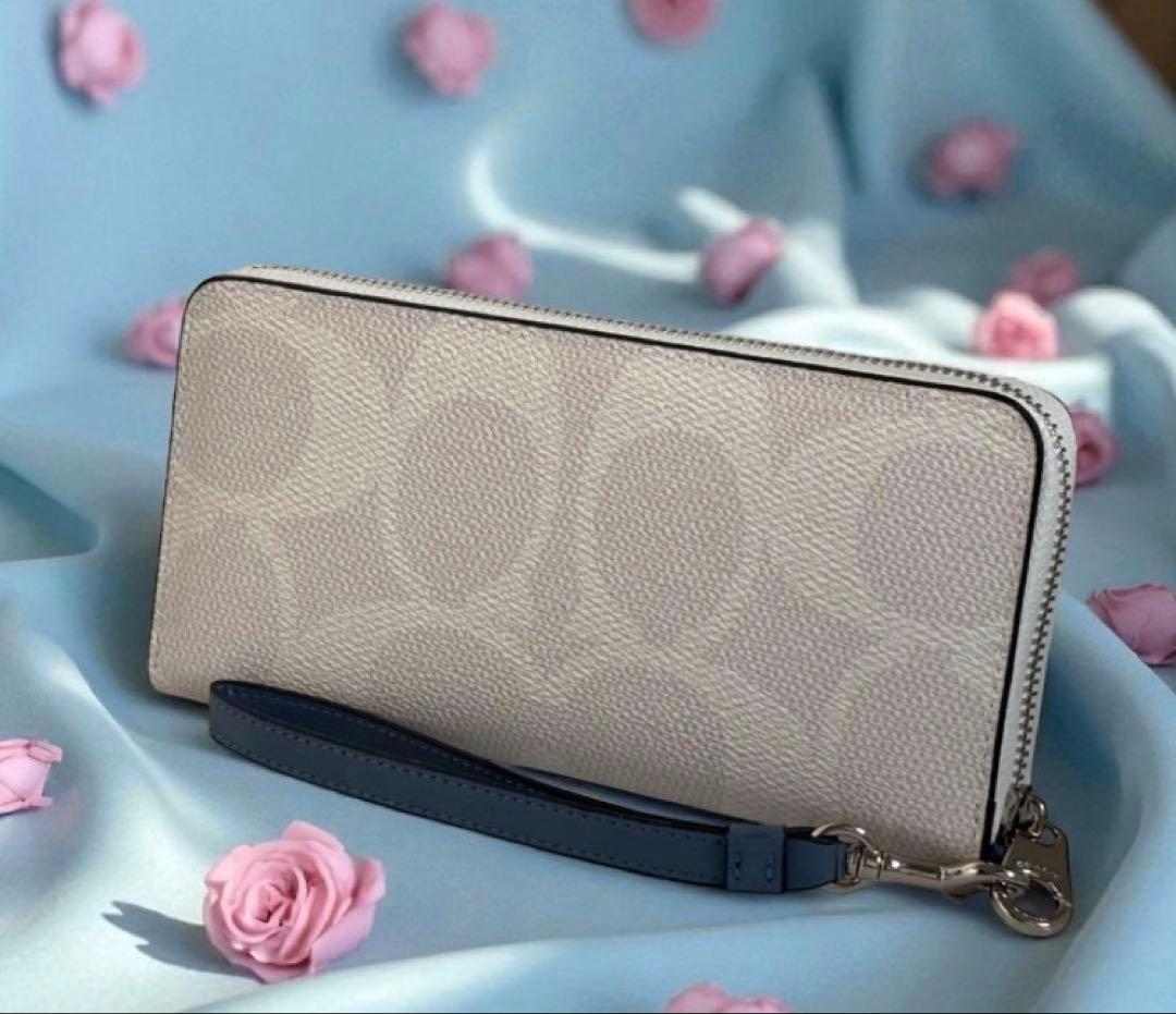 COACH 長財布 ロゴ入りホワイト/ネイビー【新品】