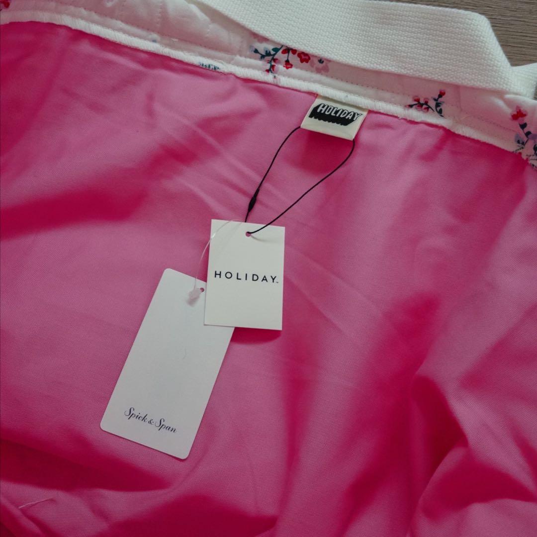 HOLIDAY フラワーキルティングビッグバッグ　未使用　タグ付き