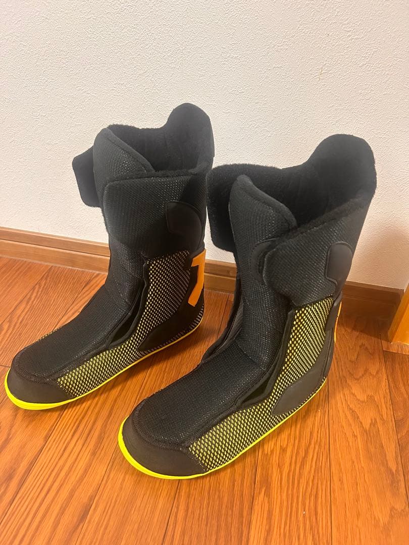 【YONEX AERUS】スノーボードブーツ ブラック BOA