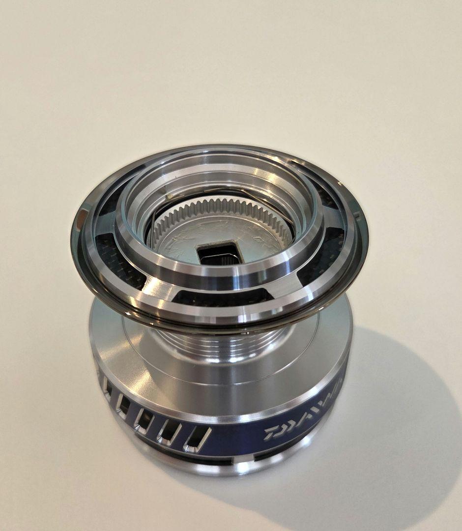 ダイワ 10ソルティガ 4000 純正スプール 未使用品 SALTIGA