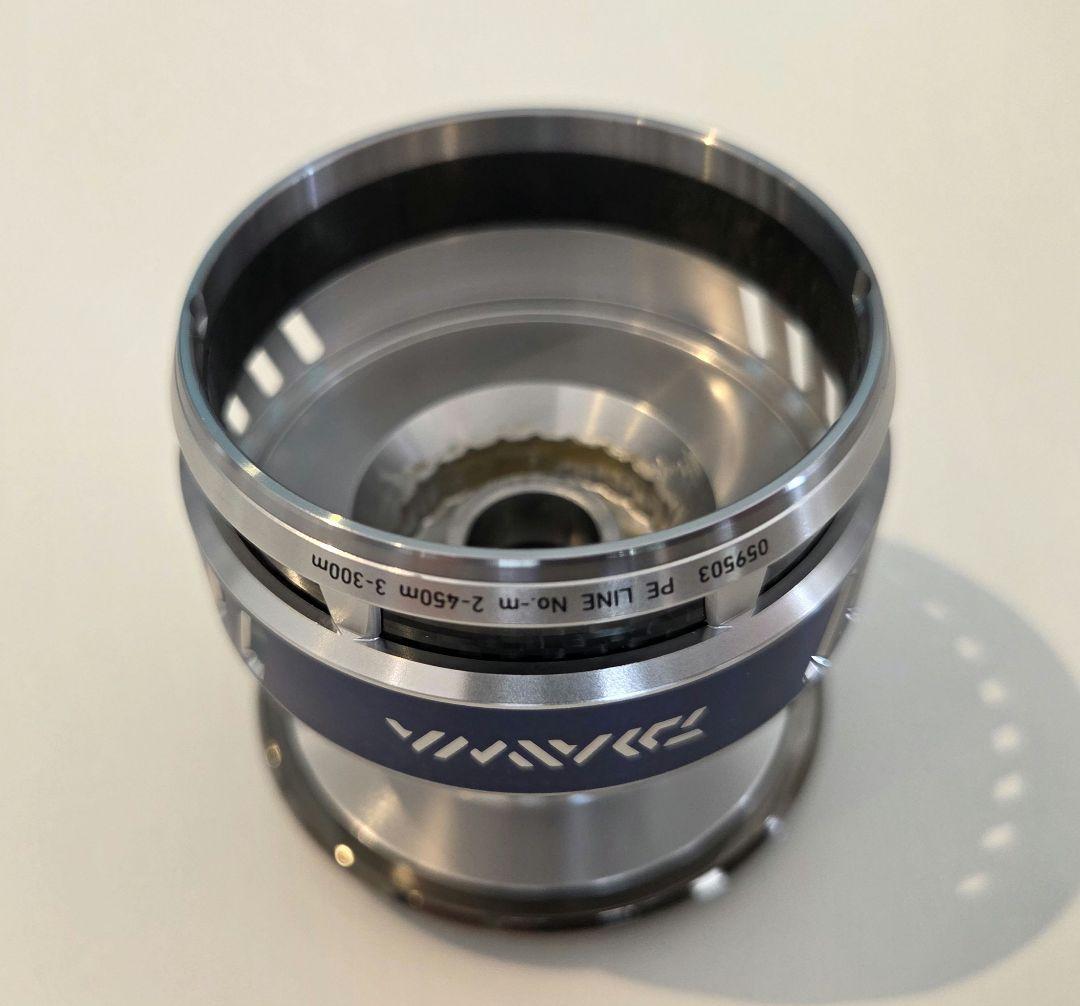 ダイワ 10ソルティガ 4000 純正スプール 未使用品 SALTIGA