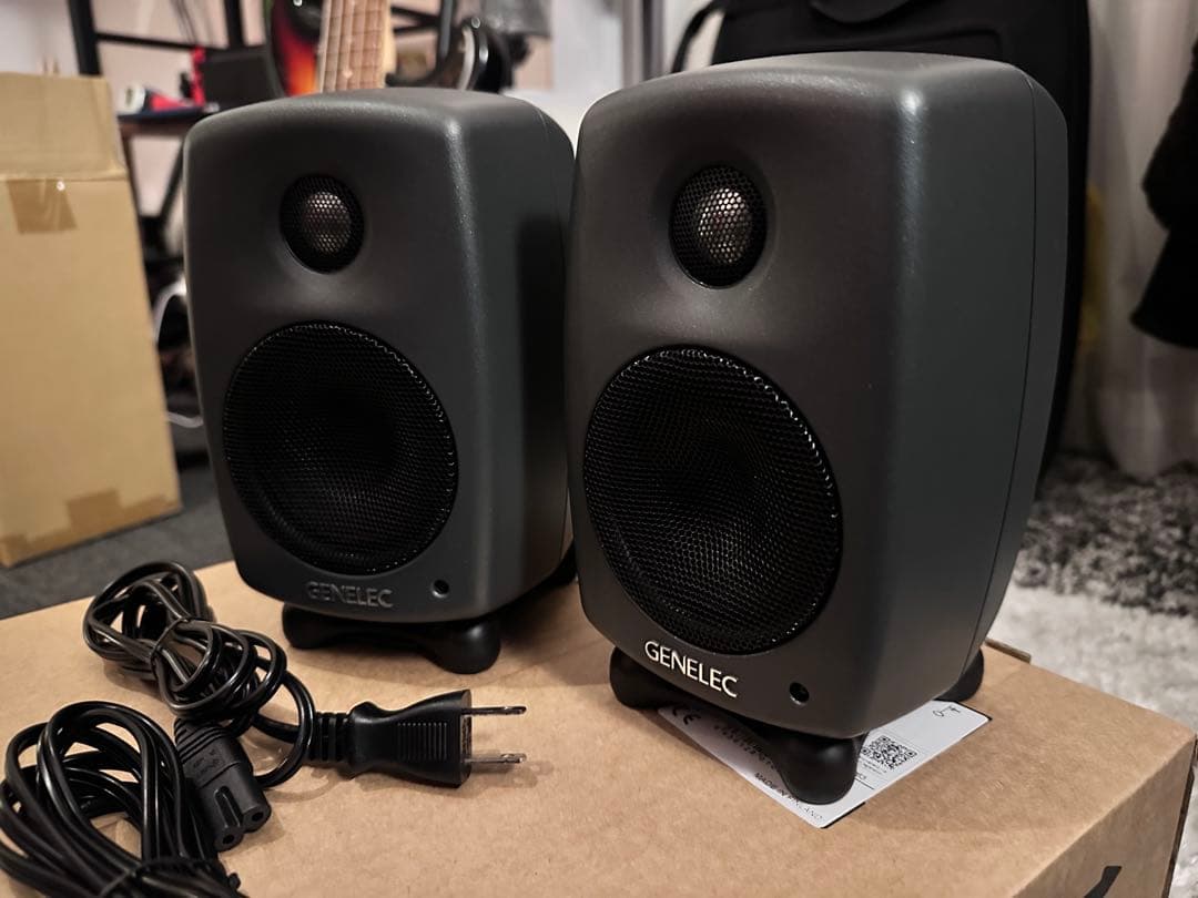 出品】Genelec 8010A モニタースピーカー ペア｜ほぼ新品