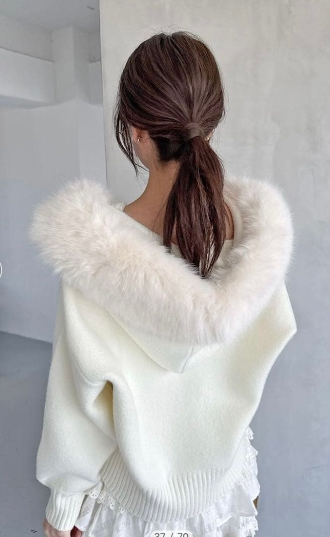 【USAGI ONLINE限定】ファーフードパーカー　IVR 1サイズ