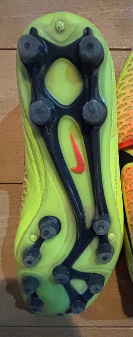 ナイキ マジスタ オーパス HG