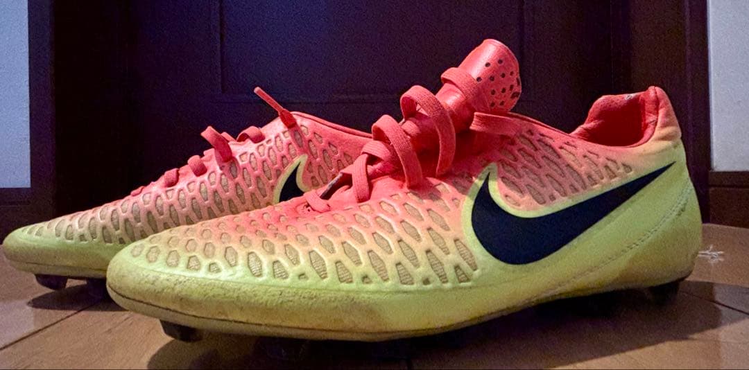 ナイキ マジスタ オーパス HG