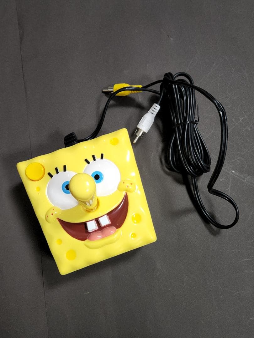 【未使用品】スポンジボブ　TVゲーム（外国製）レトロゲーム風